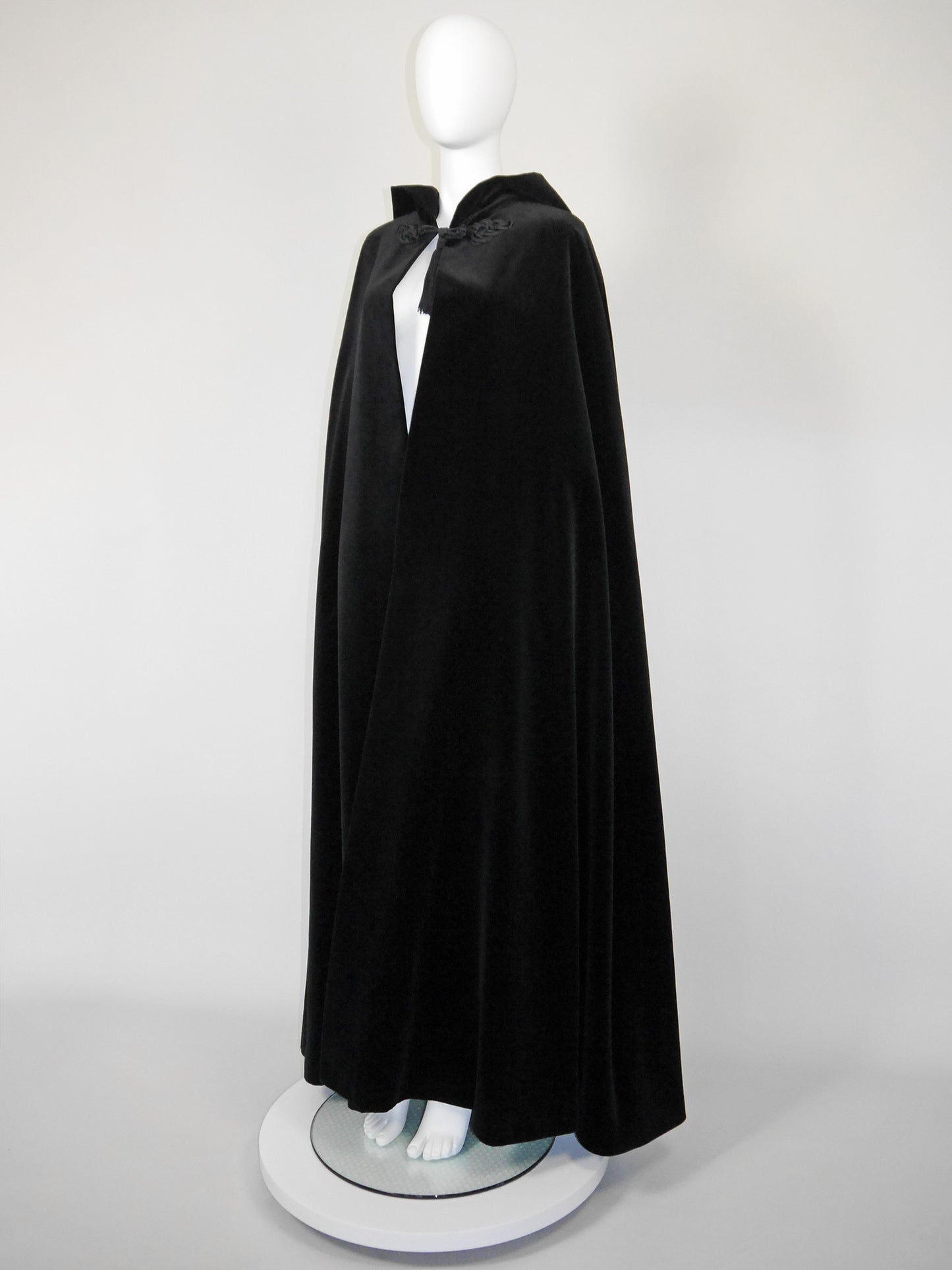 YVES SAINT LAURENT 1970s Vintage Black Velvet Hooded Maxi Cape Passementerie Size S