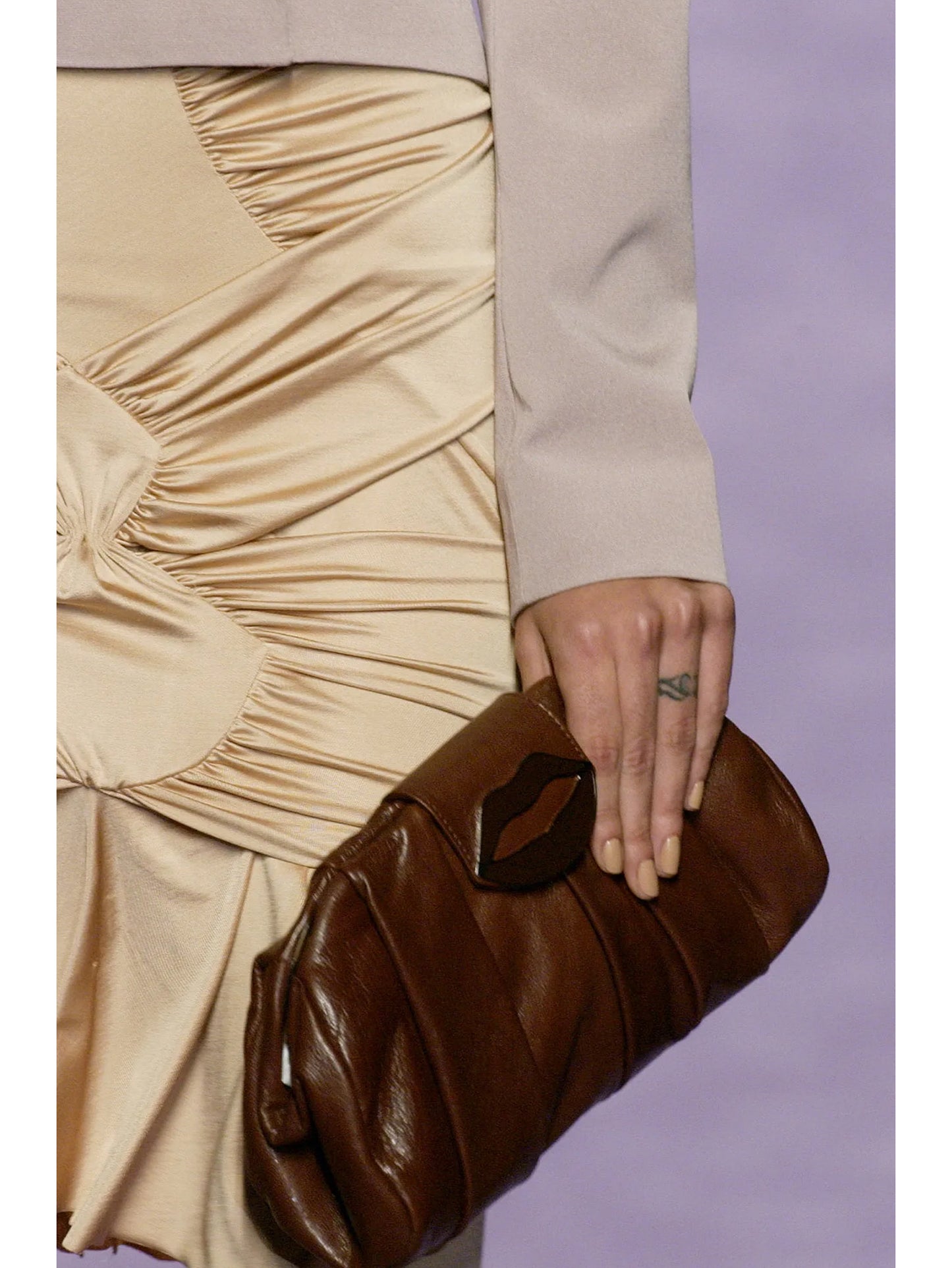 YVES SAINT LAURENT by Tom Ford Spring 2003 Vintage Dalí Lips Shoulder Bag Clutch