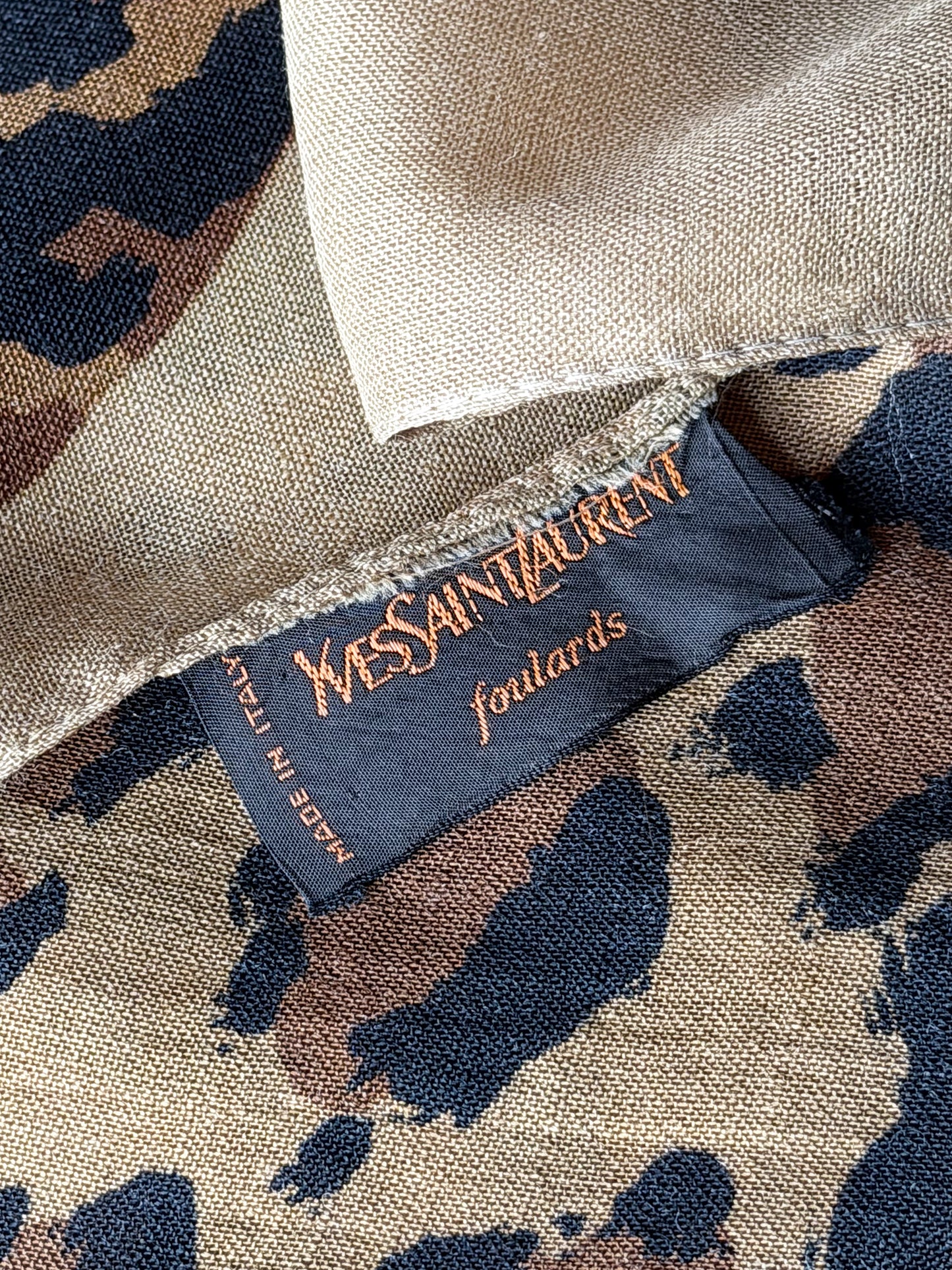 YVES SAINT LAURENT 1980s Vintage Leopard Print Oversized XXL Scarf Shawl 230x135 cm