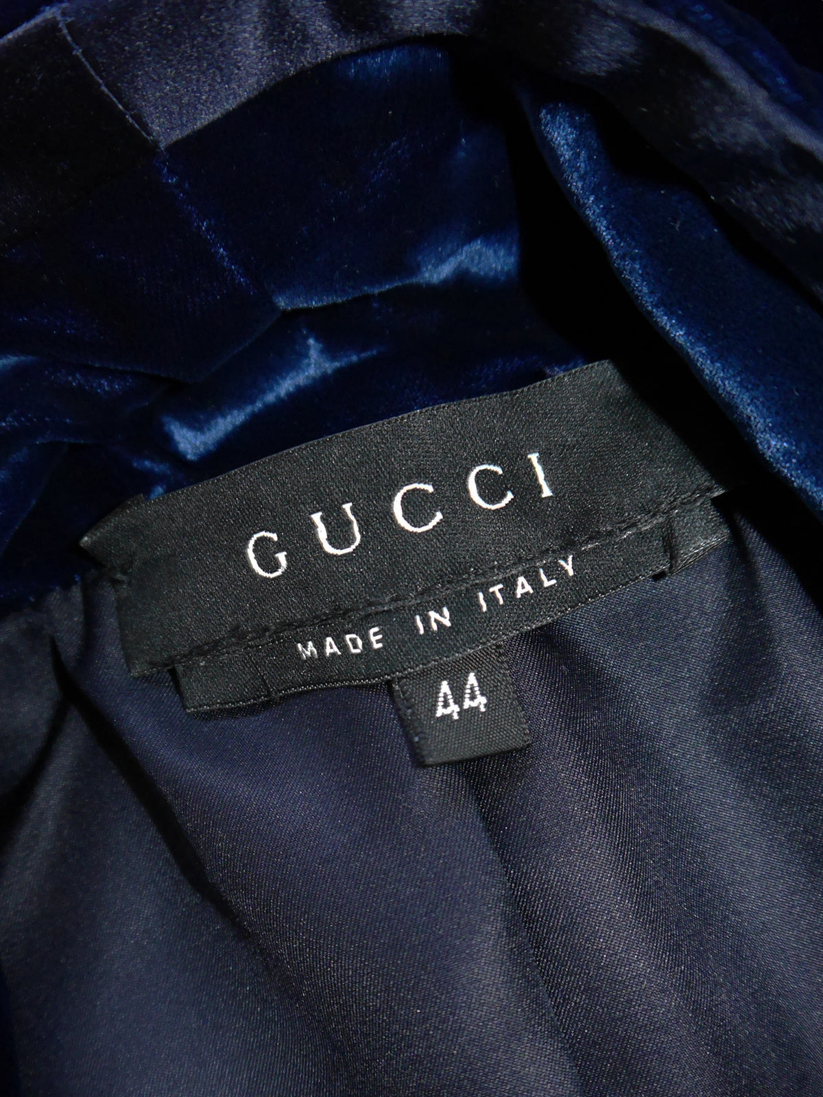 GUCCI by Tom Ford Fall 2004 Vintage Blue Velvet Tuxedo Smoking Jacket