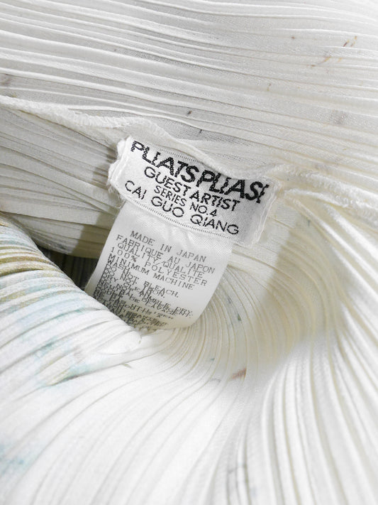 PLEATS PLEASE by ISSEY MIYAKE Guest Artist Series No. 4 Cai Guo-Qiang Gunpowder Top 1998