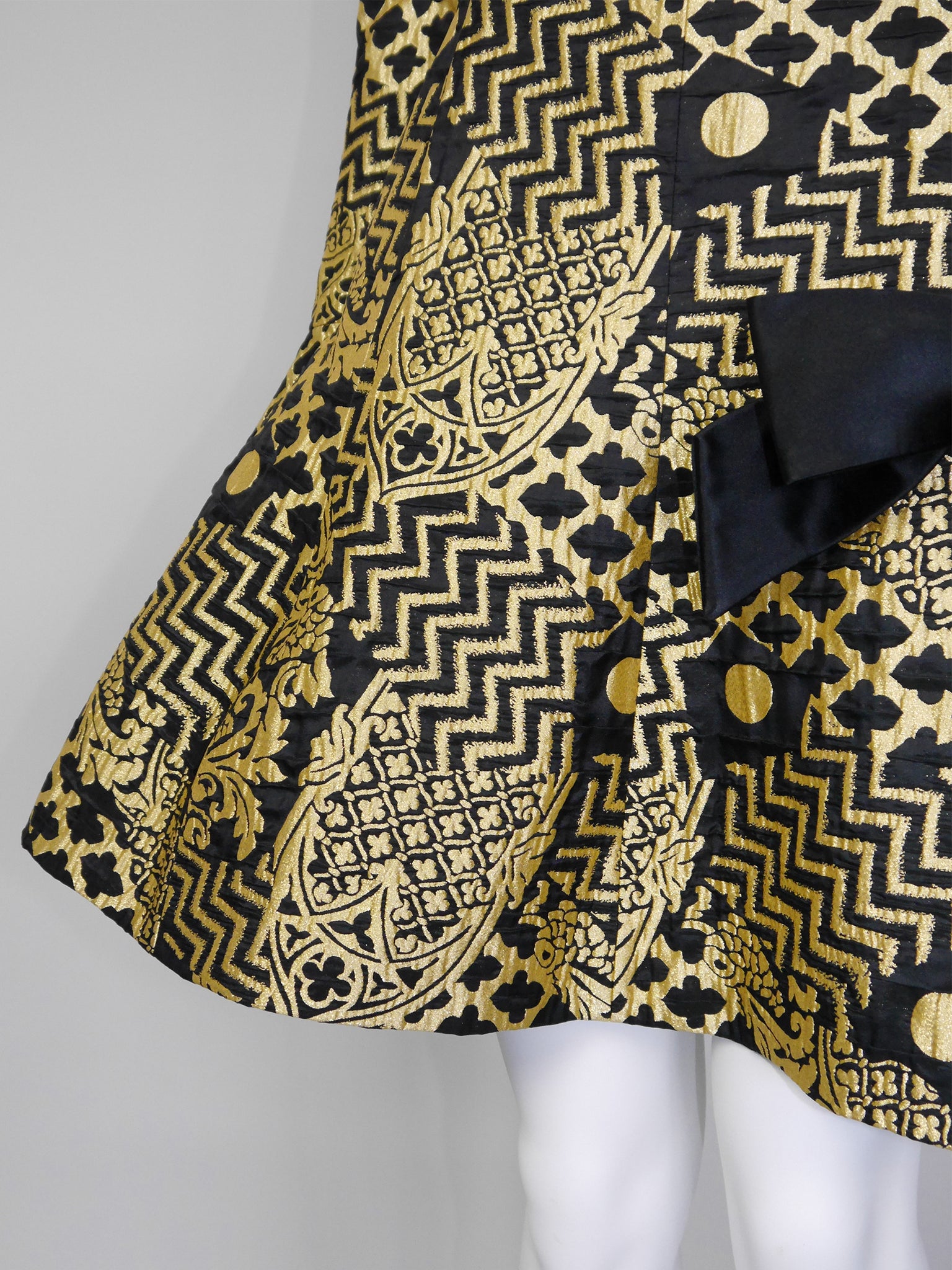 VALENTINO 1980s Vintage Gold Brocade Cocktail Evening Mini Dress Size S-M